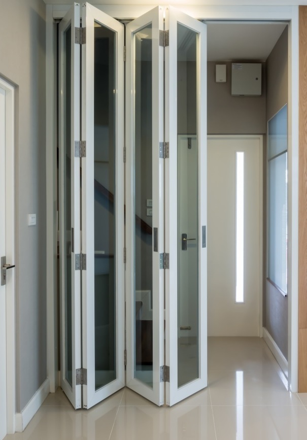 bifold door Bromley-by-Bow, Bow, E3